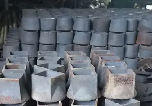 Feed Pot – Cast Iron